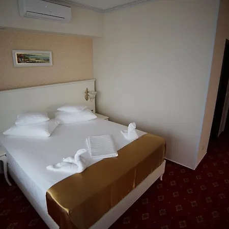 Hotel Msr Port 4*